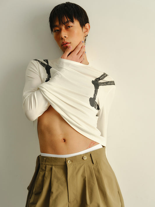 White tied long sleeved elastic T-shirt