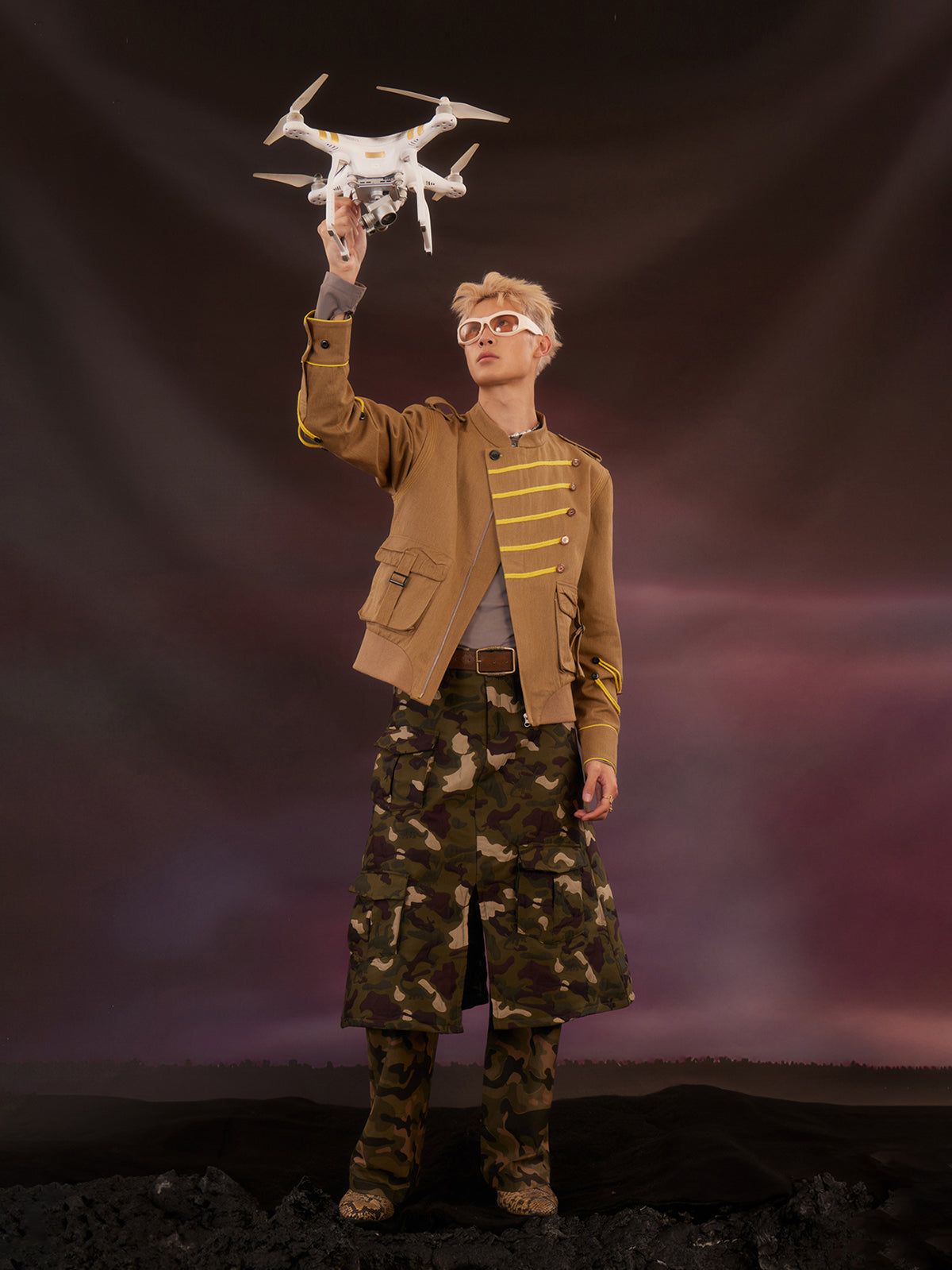 Khaki colored work clothes washed jacket