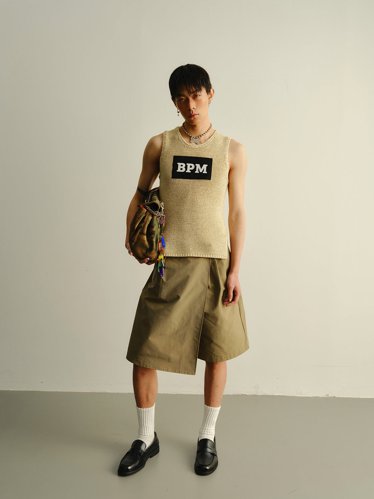 Silhouette skirt pants shorts