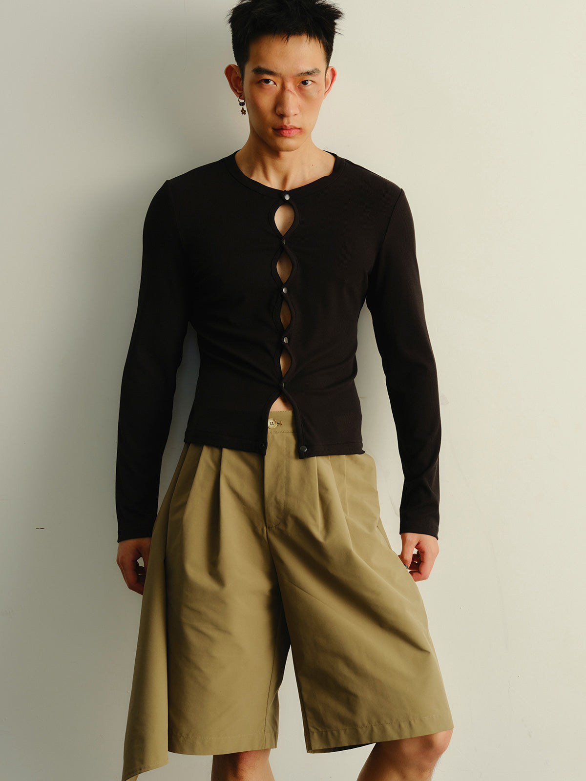 Hollow chest elastic cardigan