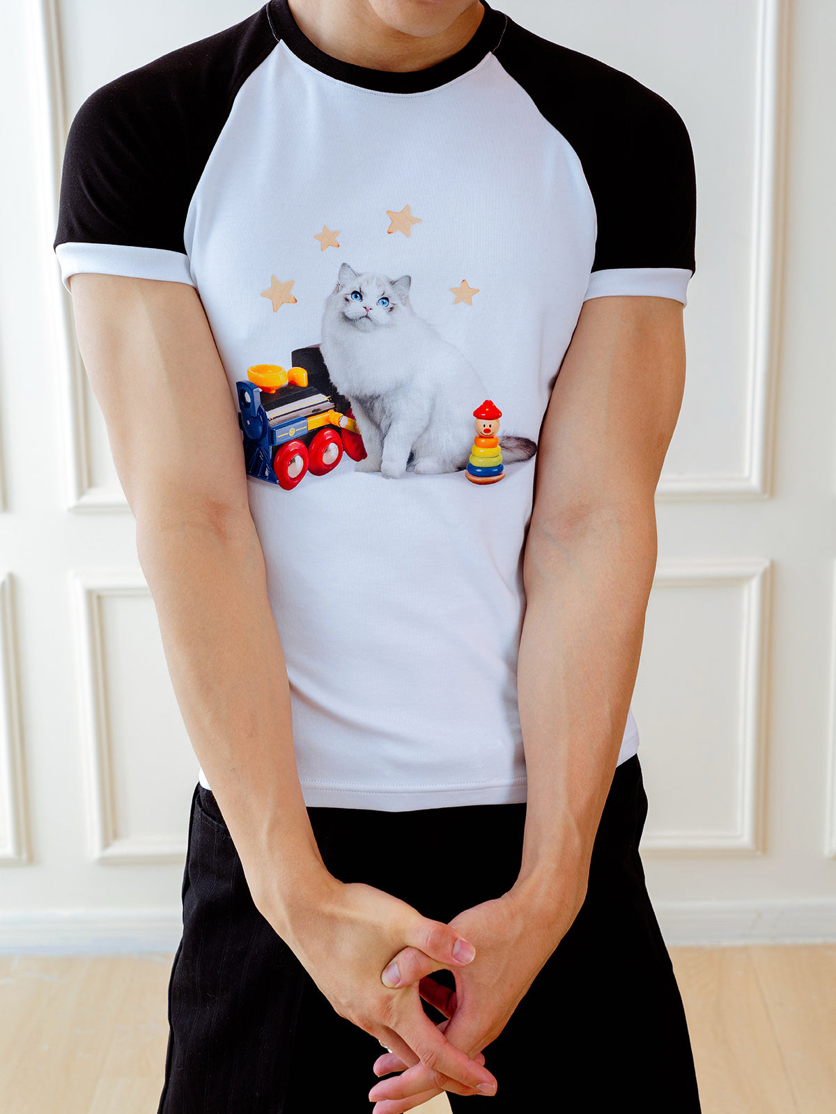 Kitten building block shoulder T-shirt