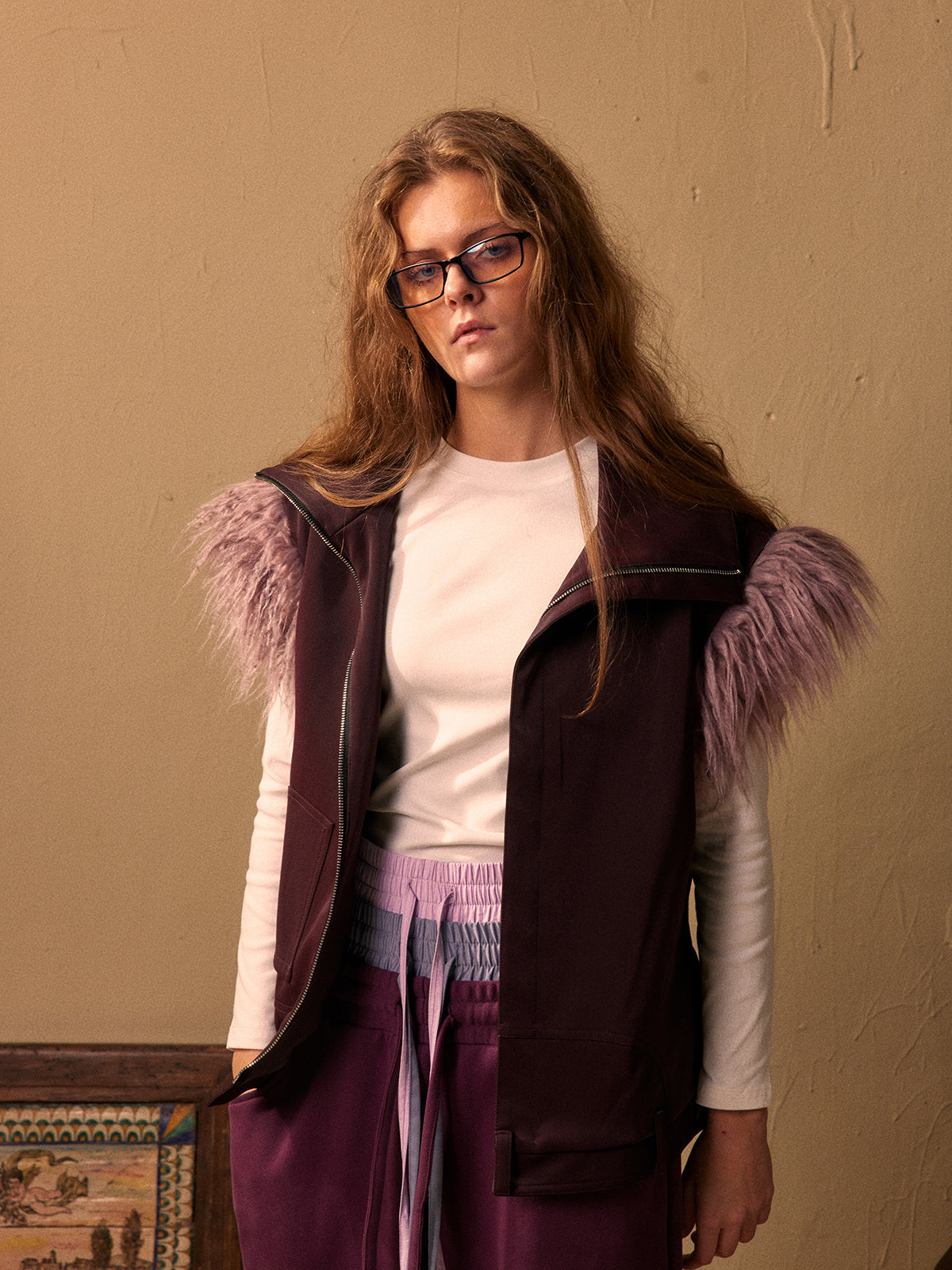 Purple hairy shoulder sleeveless vest