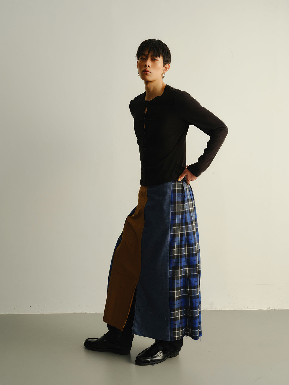 Grid splicing fringed long skirt