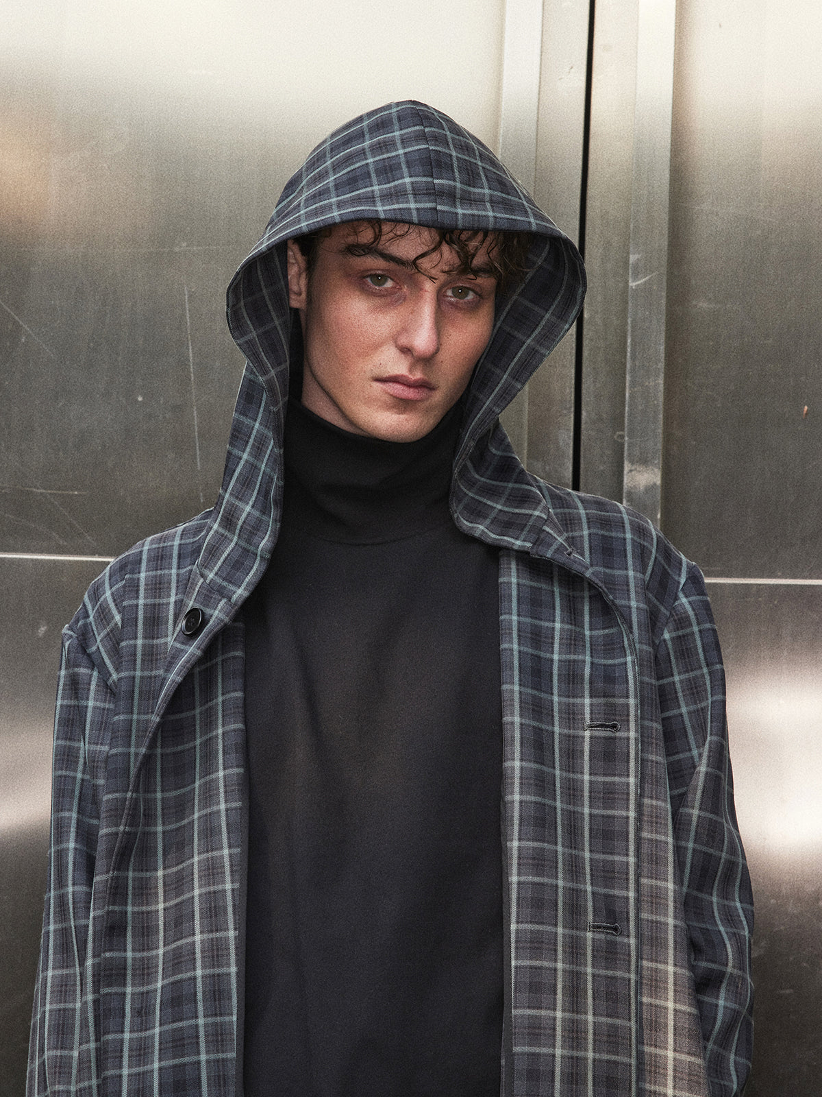 Deep green checkered long pants