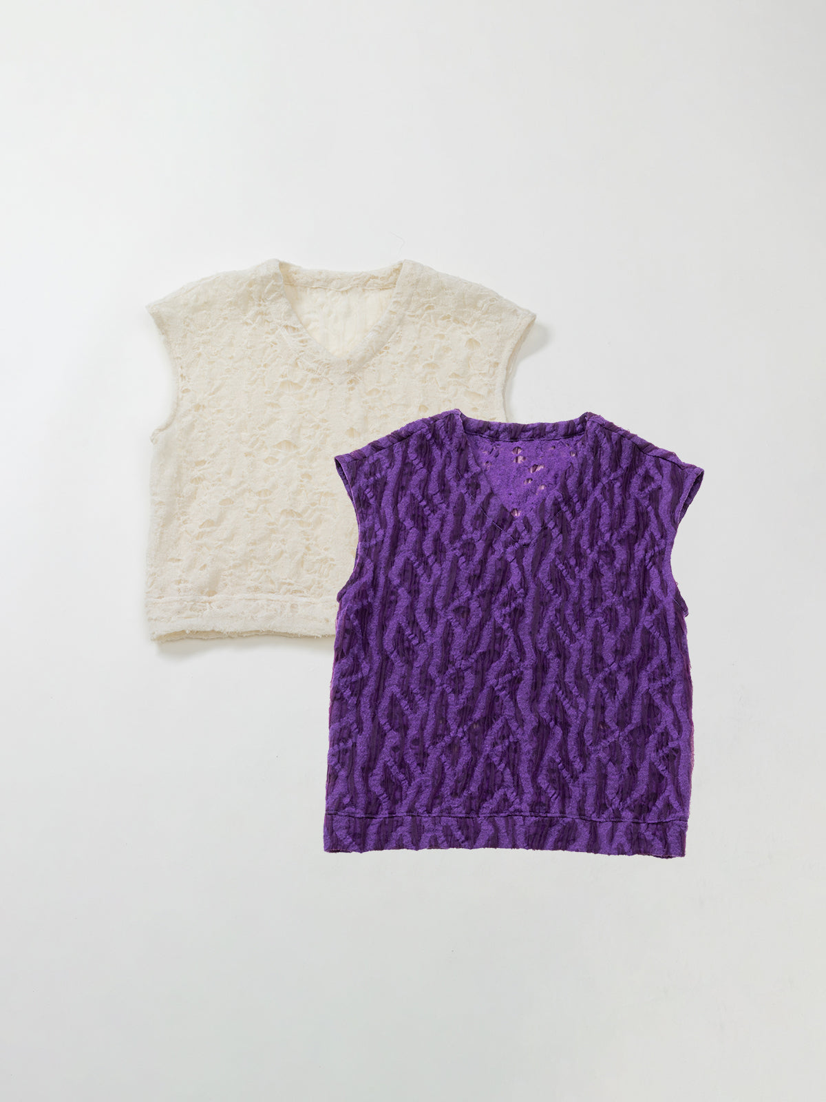 Two tone sleeveless hollow top