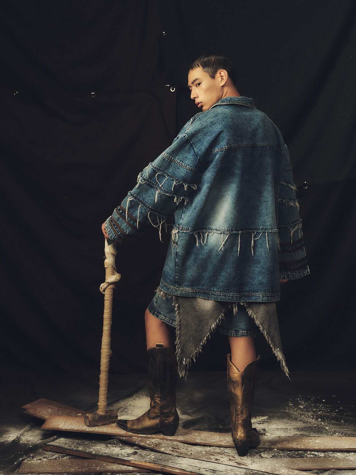 Edge stacked wide denim jacket