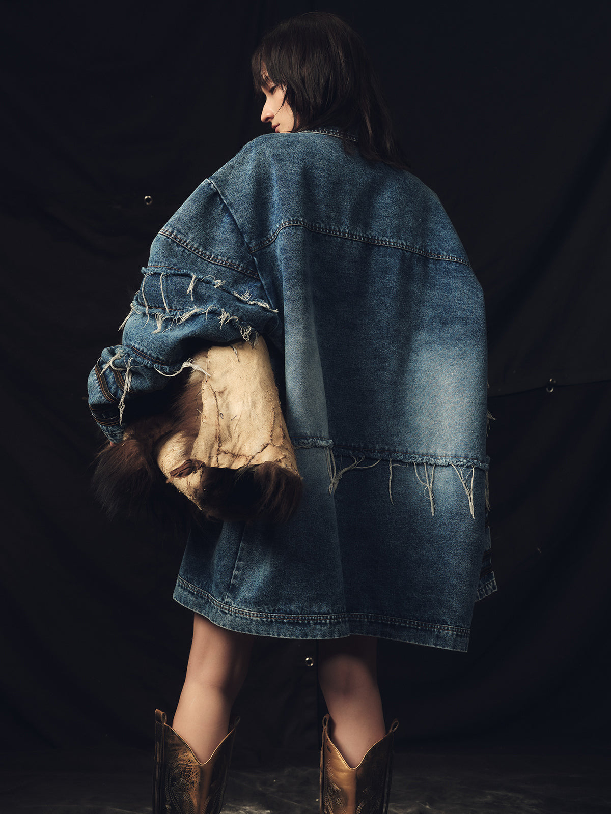 Edge stacked wide denim jacket