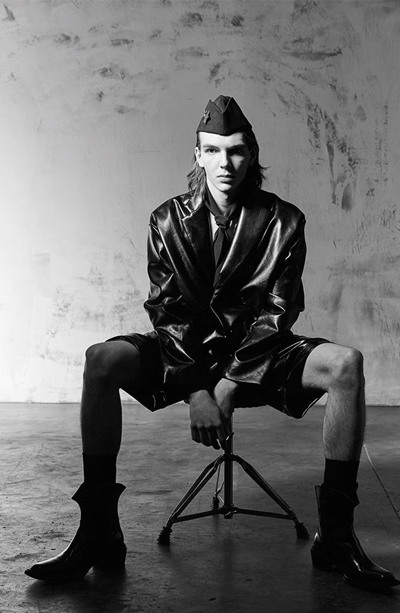 Hollow out silhouette coat