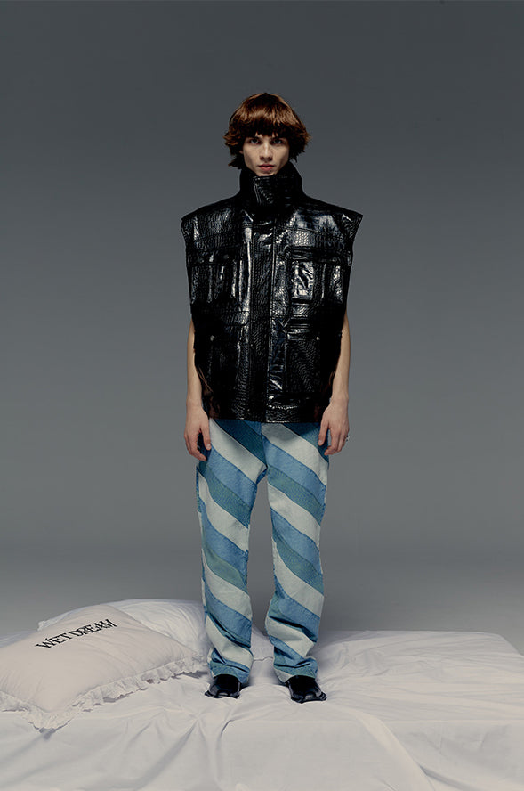 Silhouette wide shoulder vest