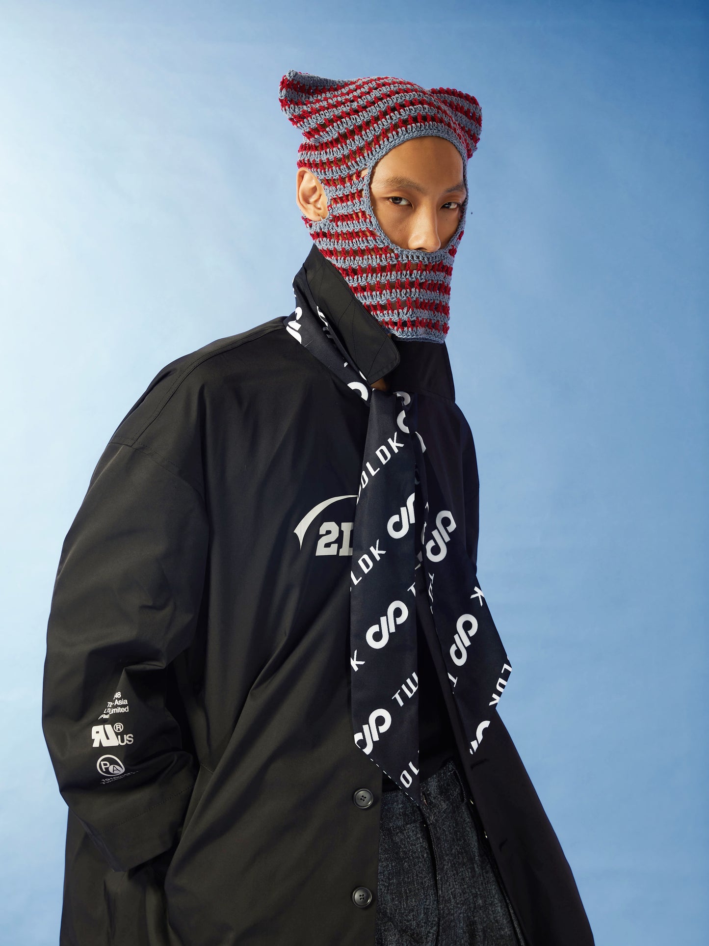 Hand woven hollow wool cap