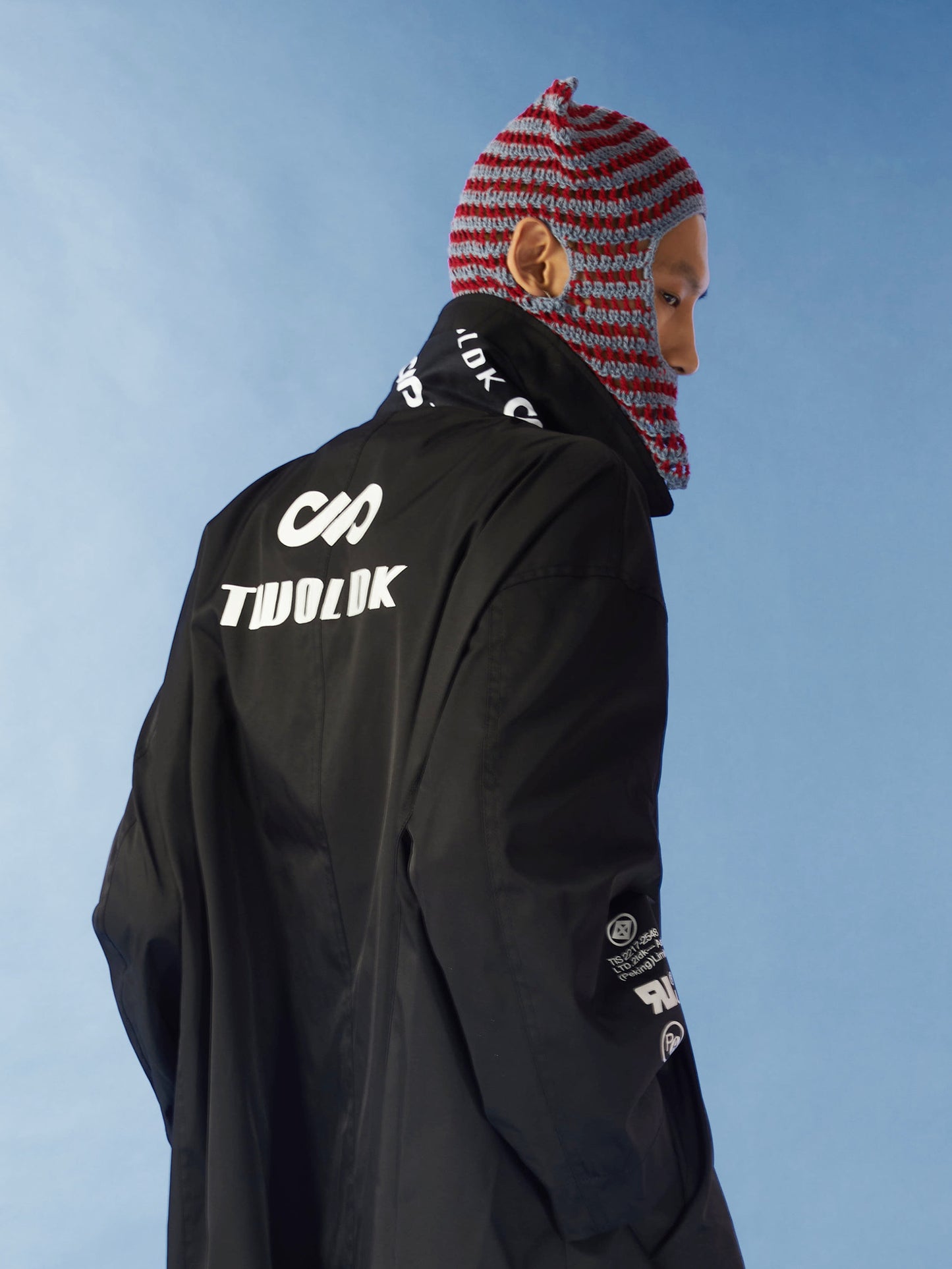 Hand woven hollow wool cap