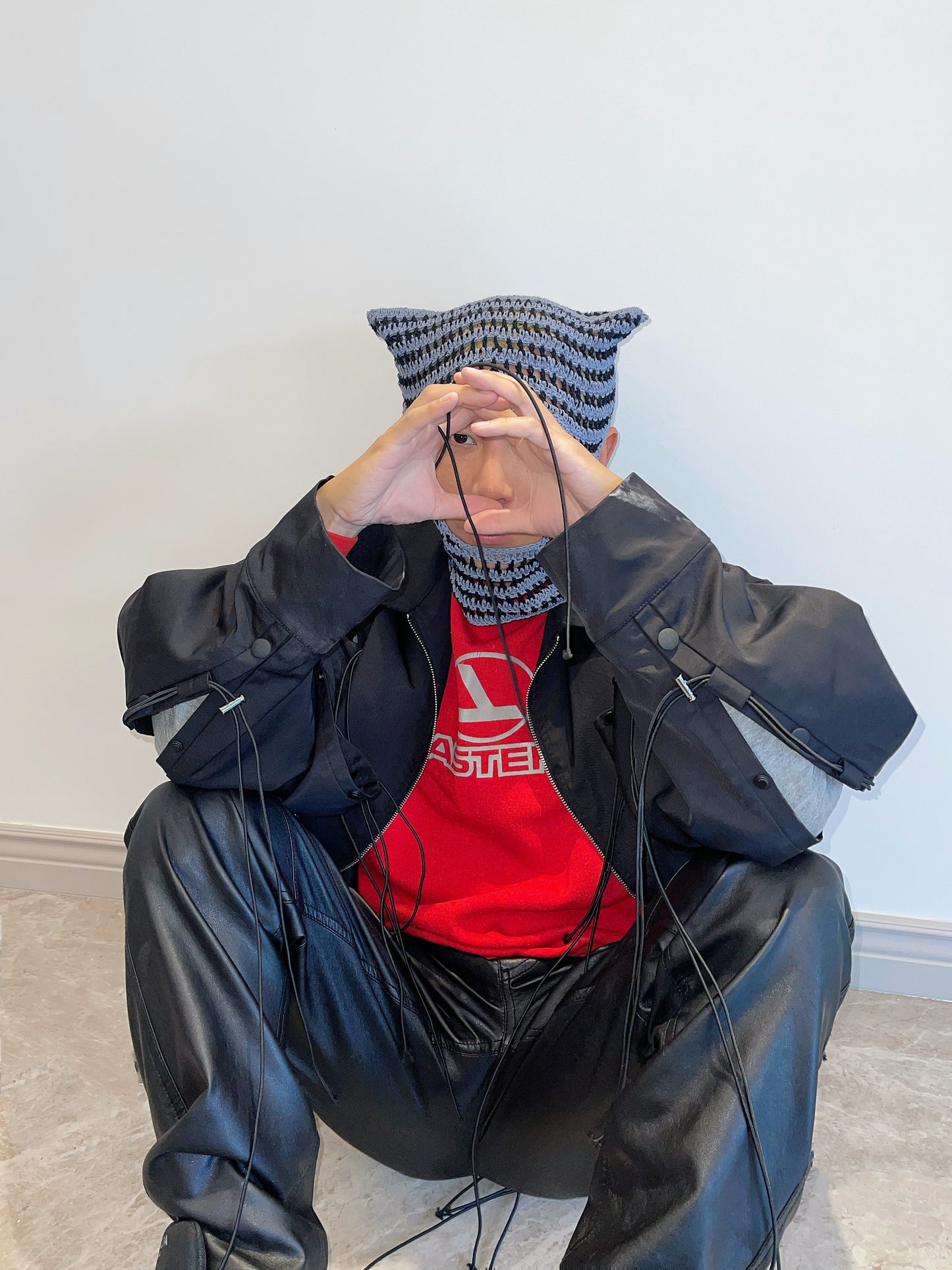 Hand woven hollow wool cap