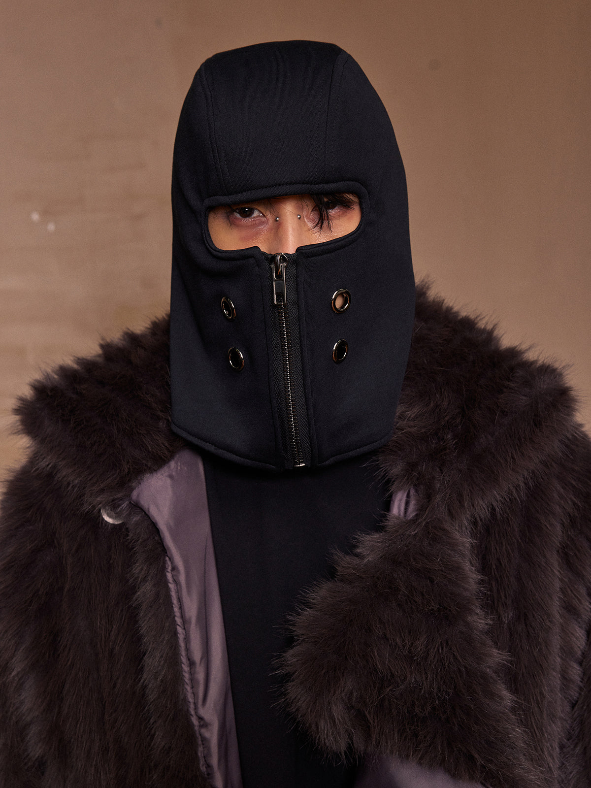 Black bandit gang vent hat