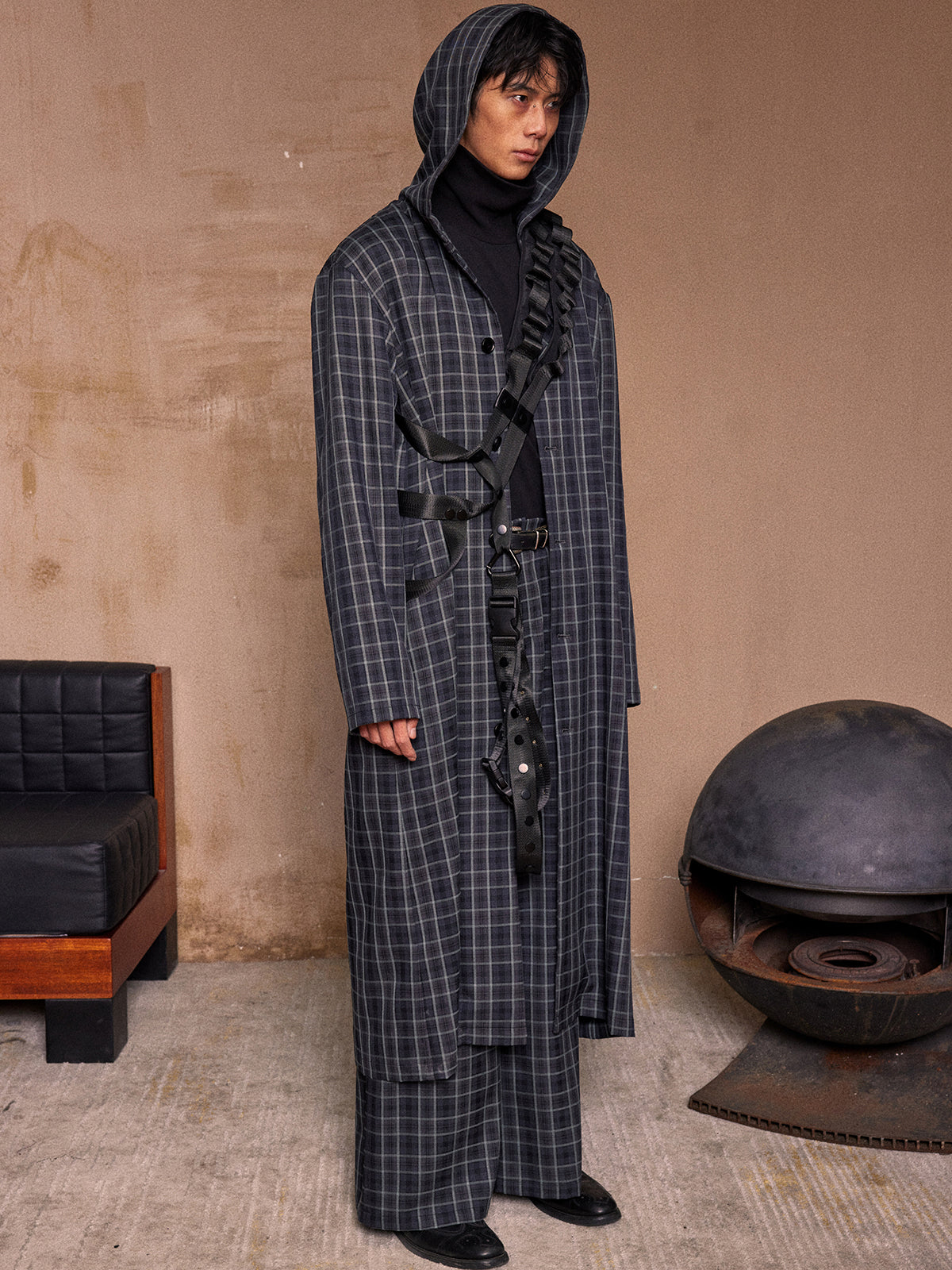 Multi use straps with buckle waistband