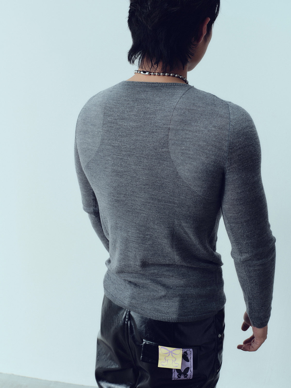 Triangle neck slim fit pure wool two-color top