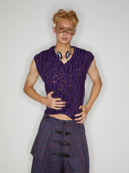 Two tone sleeveless hollow top