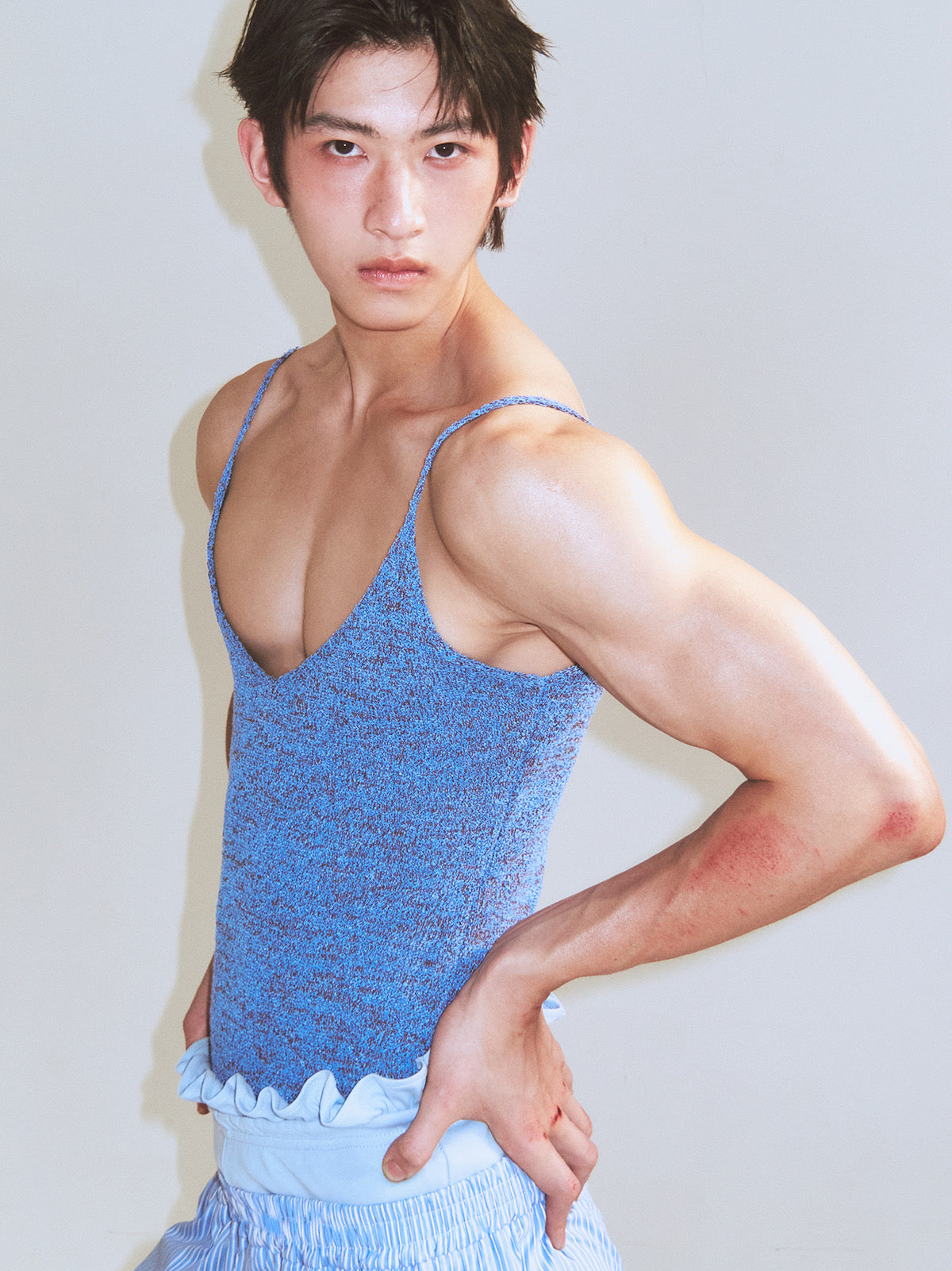 Thin shoulder strap mixed blue knitted camisole
