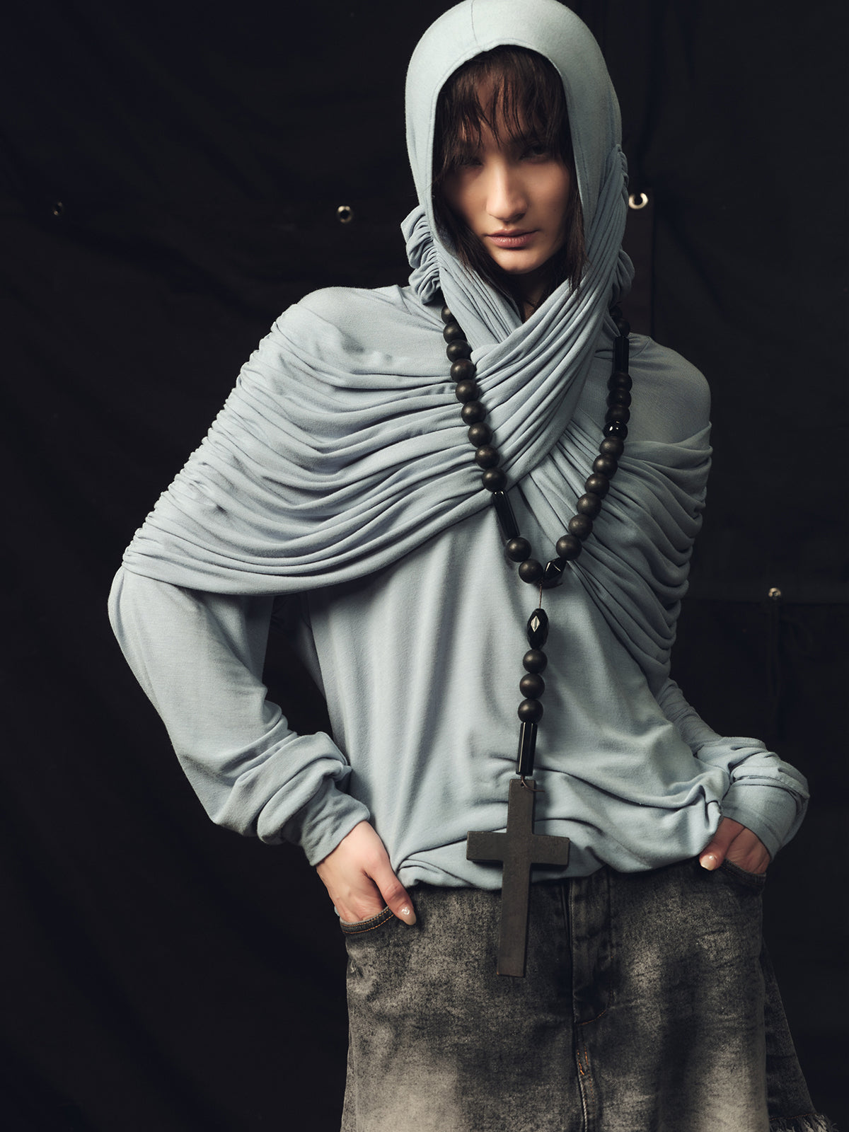 Two tone pleated hooded top