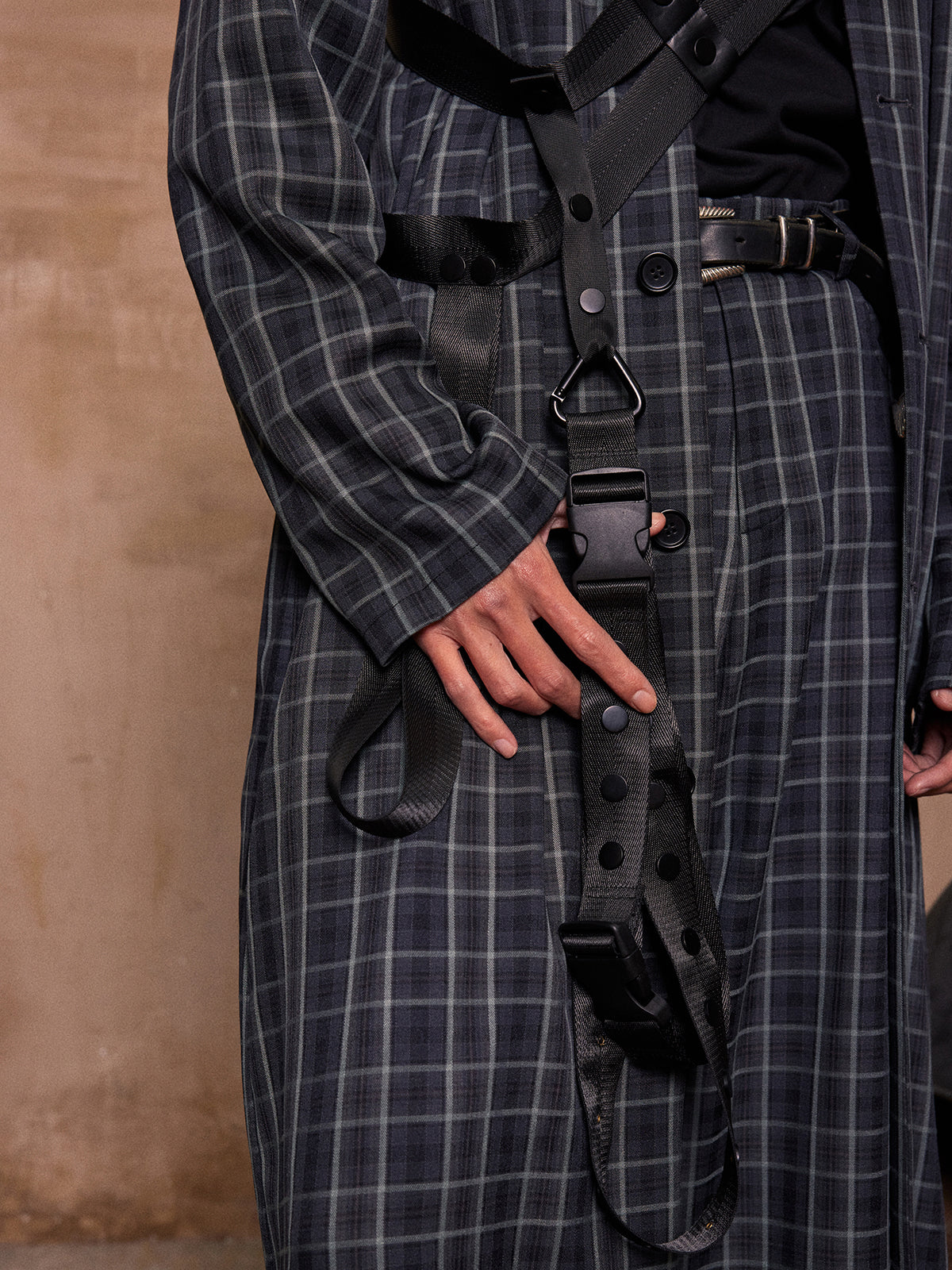 Multi use straps with buckle waistband