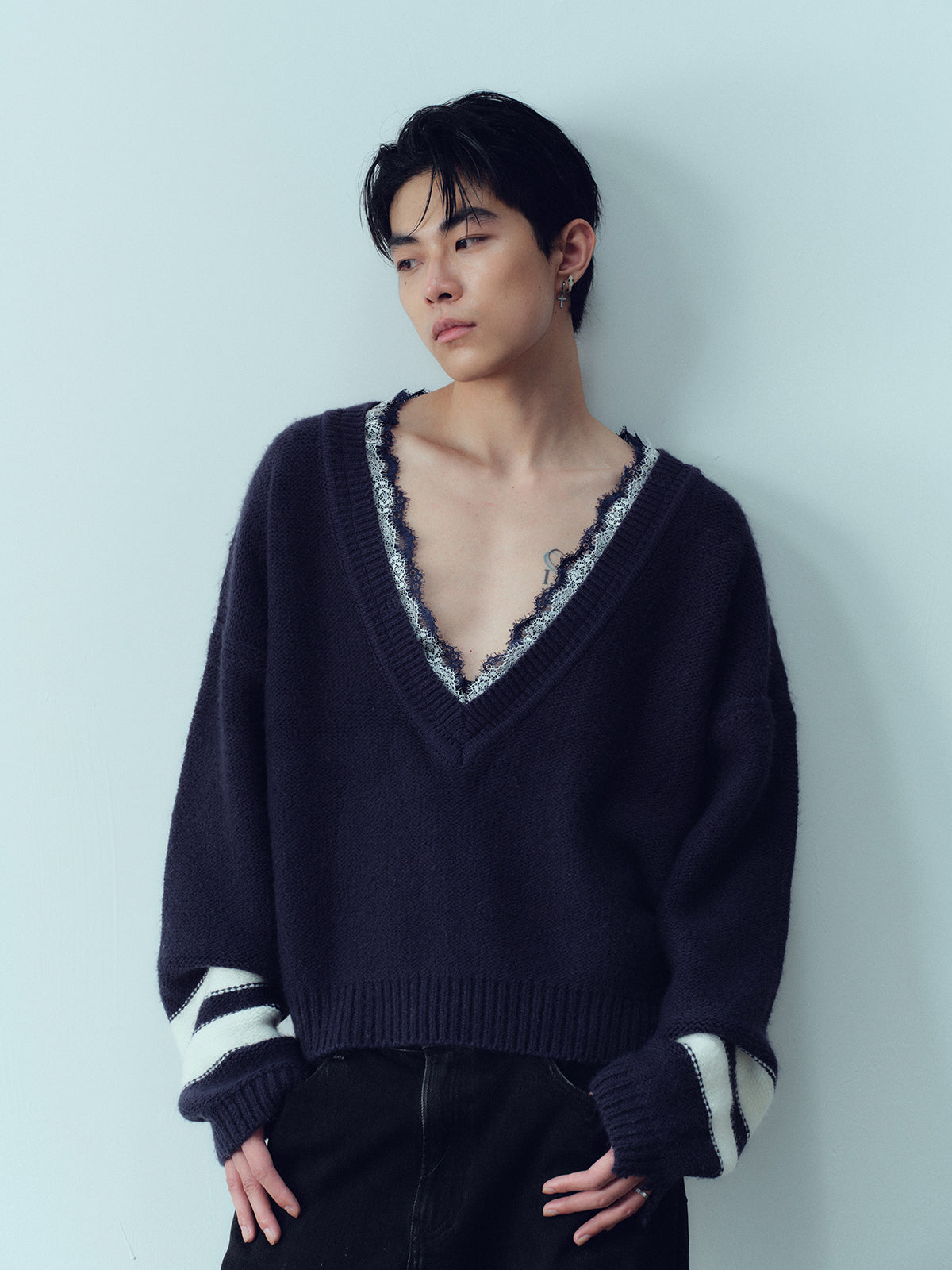 Deep V-layer lace silhouette perforated sweater