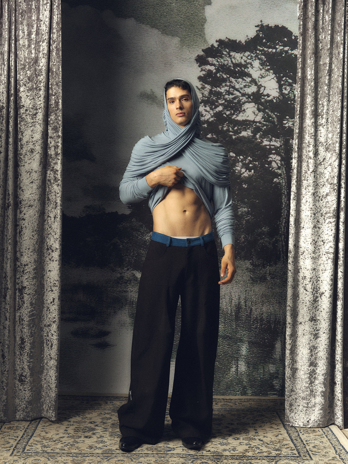 Two tone pleated hooded top