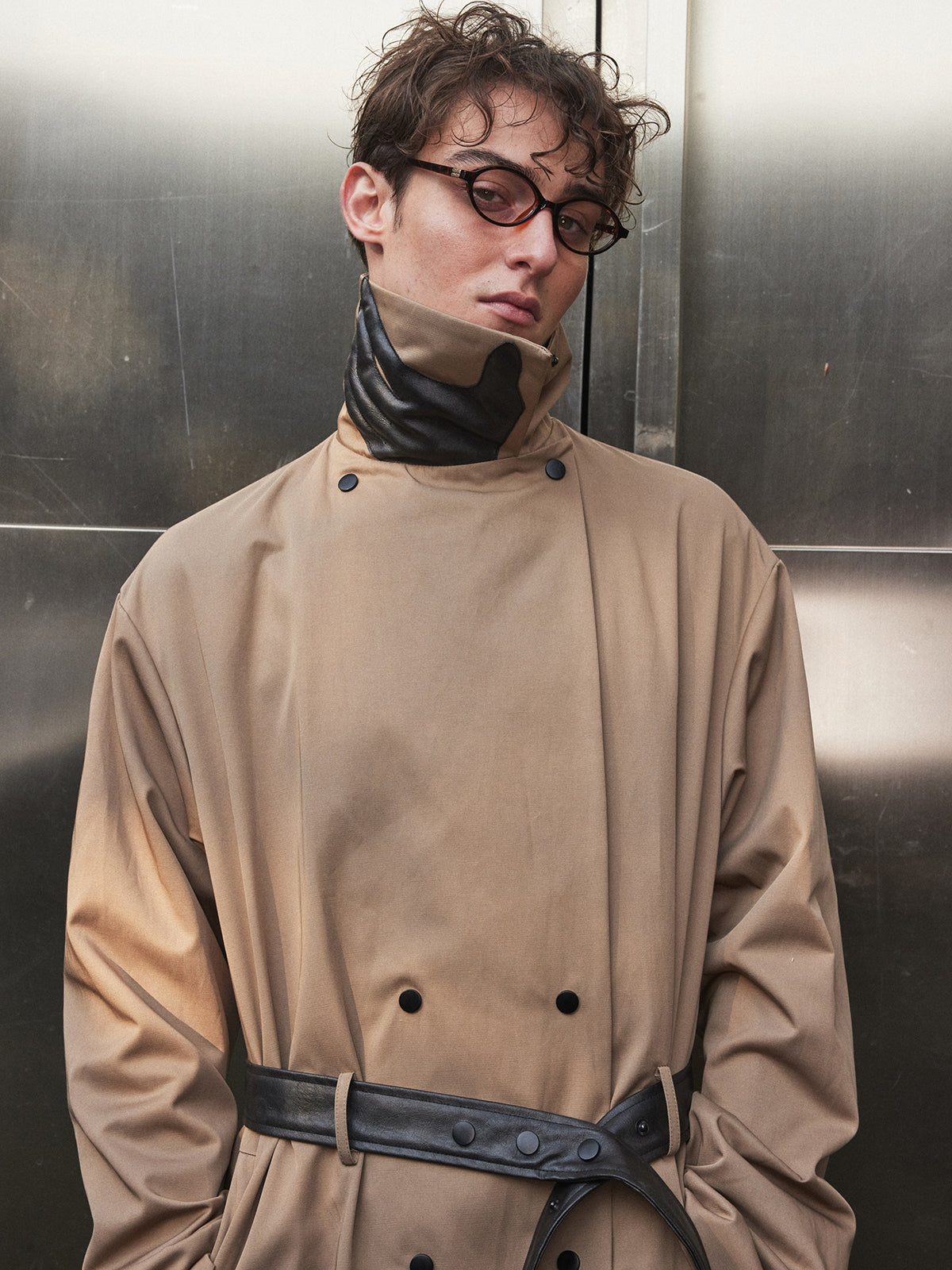 Leather gloves collar tied windbreaker