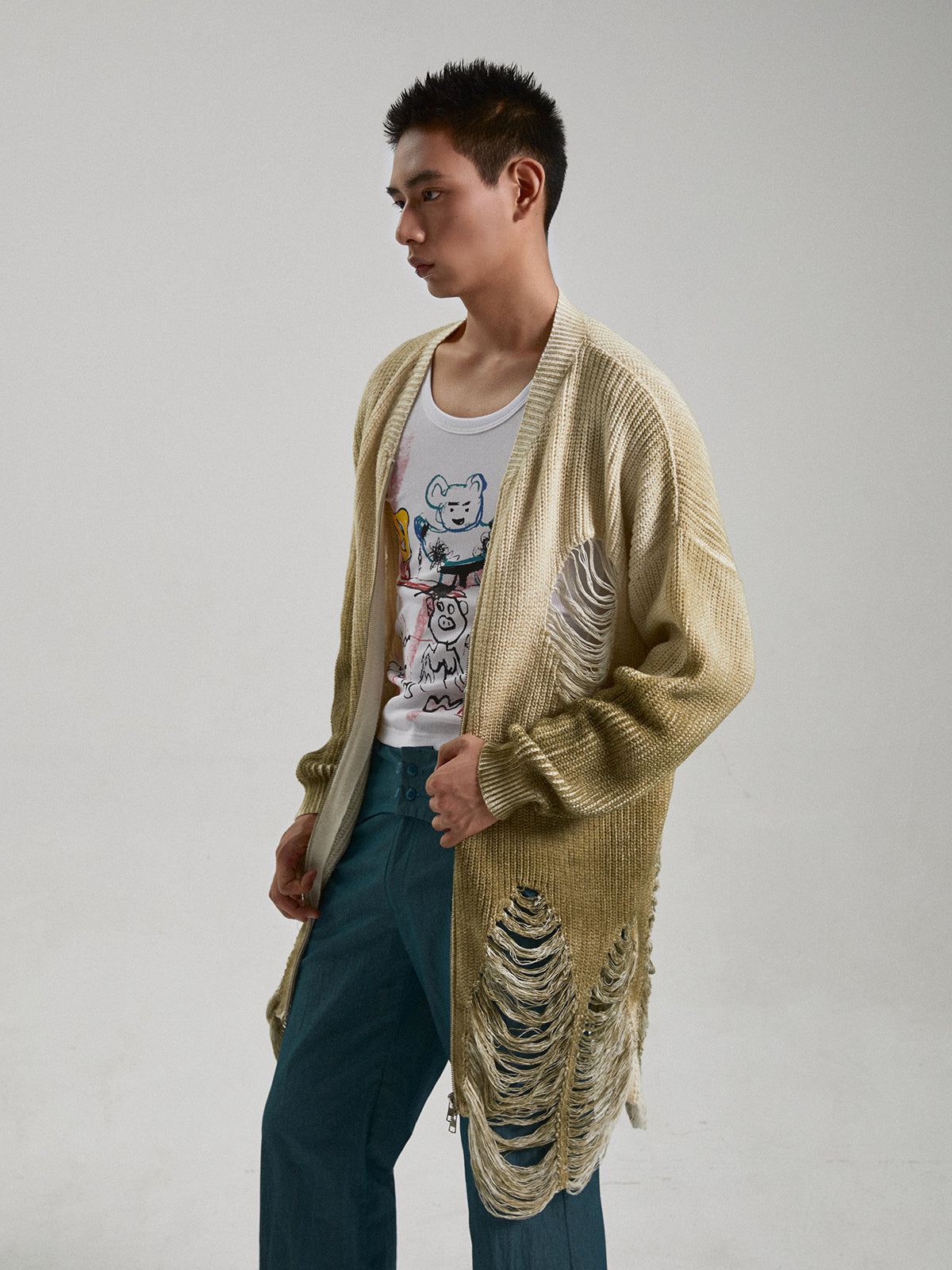 Gradient two-color ripped sweater