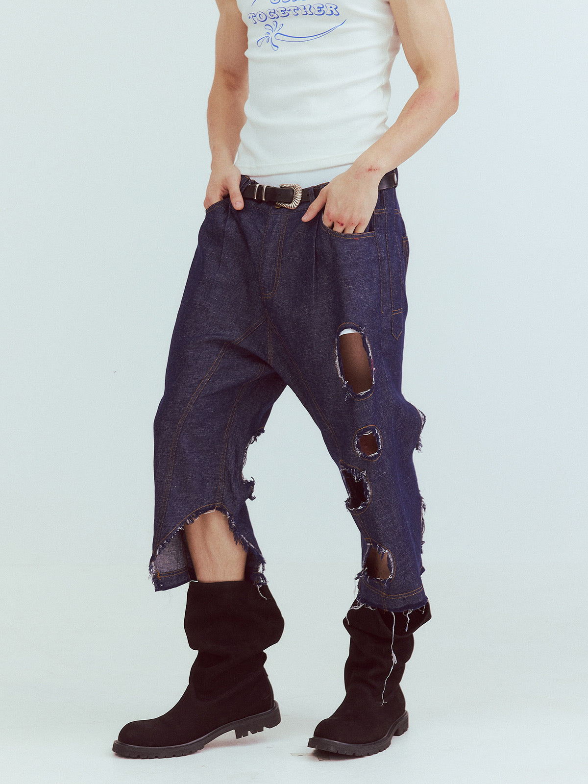 ripped capri pants