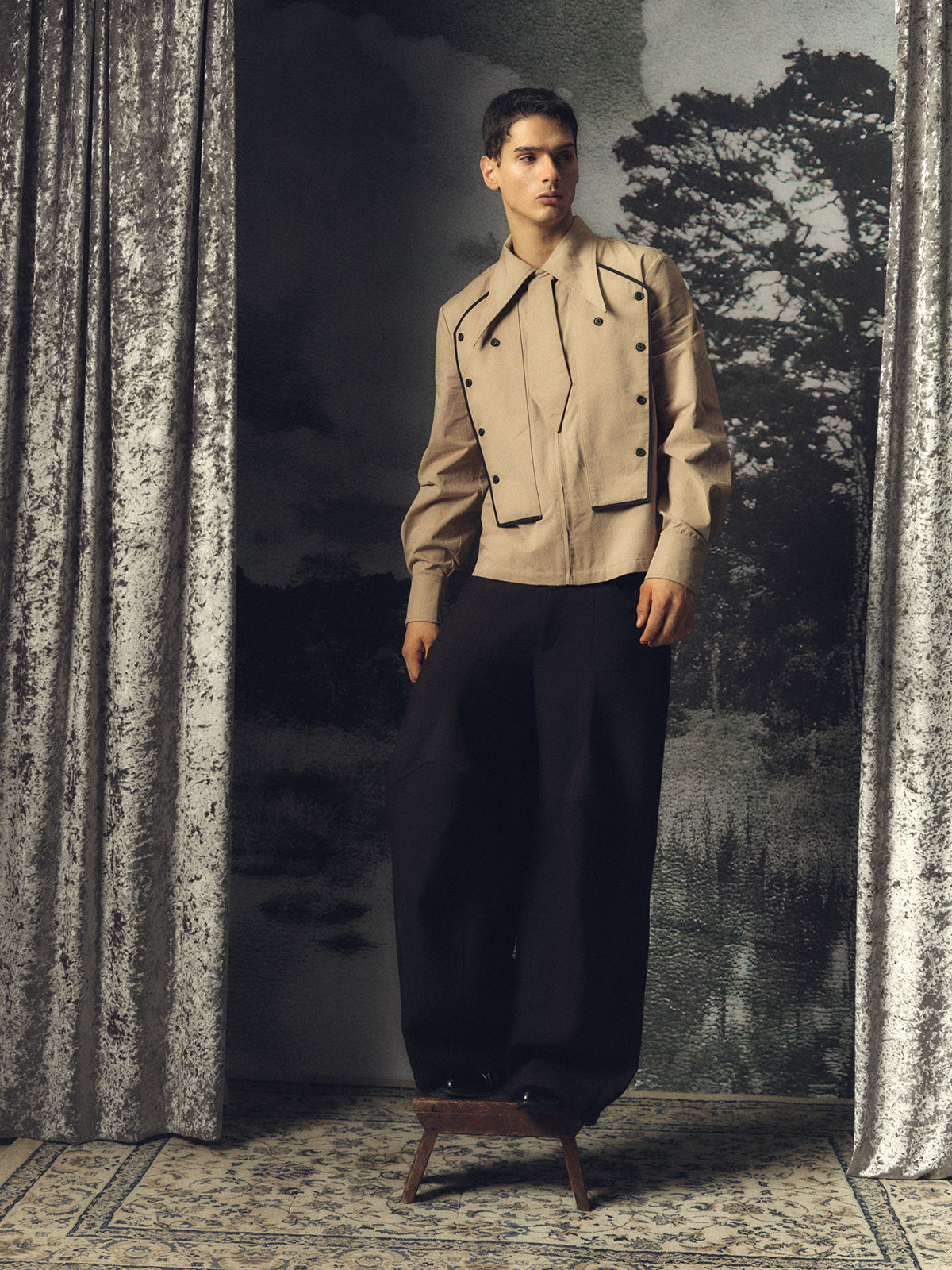 Palace style knight tie shirt