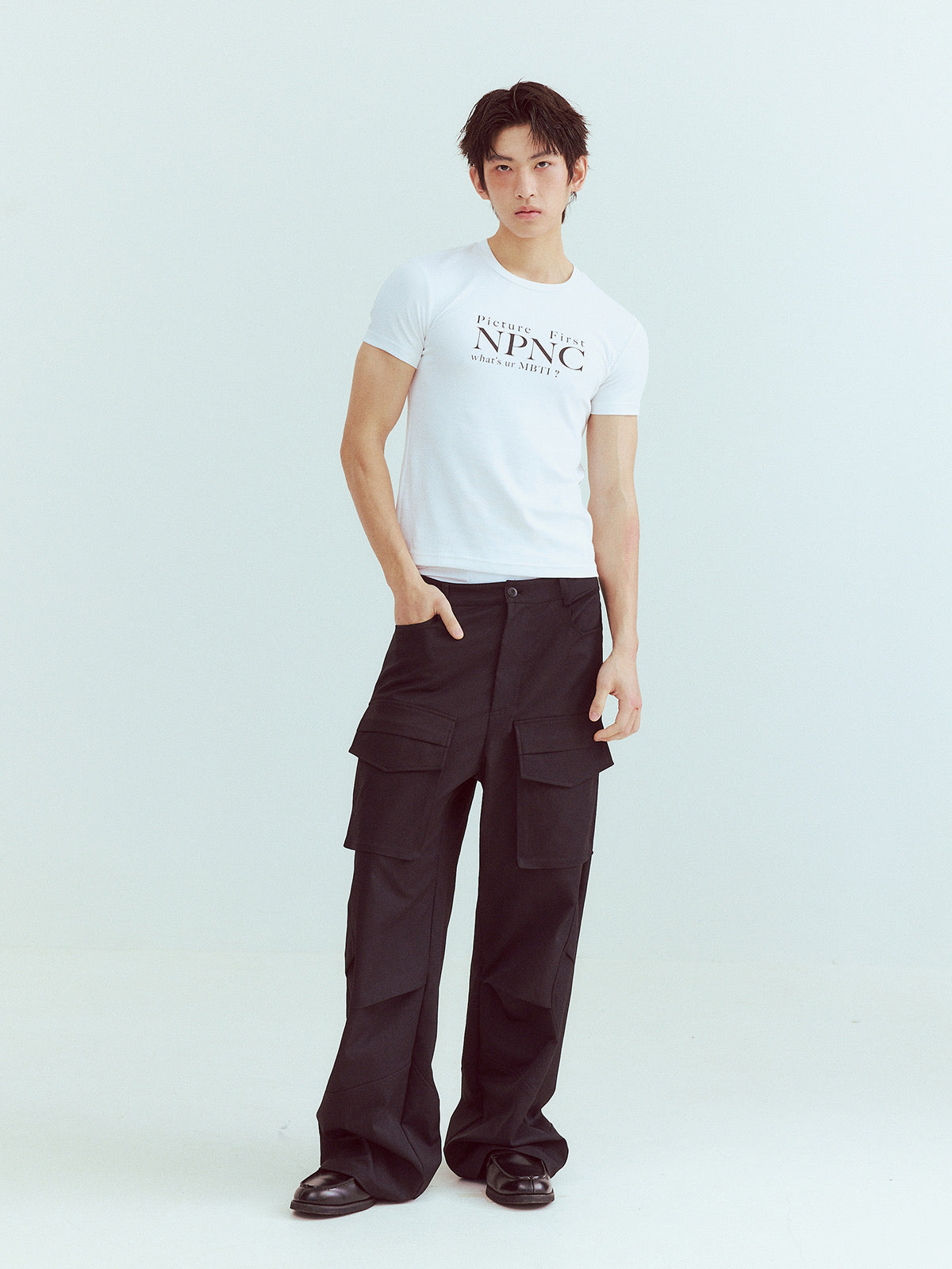 "No license, no return" tight elastic T-shirt