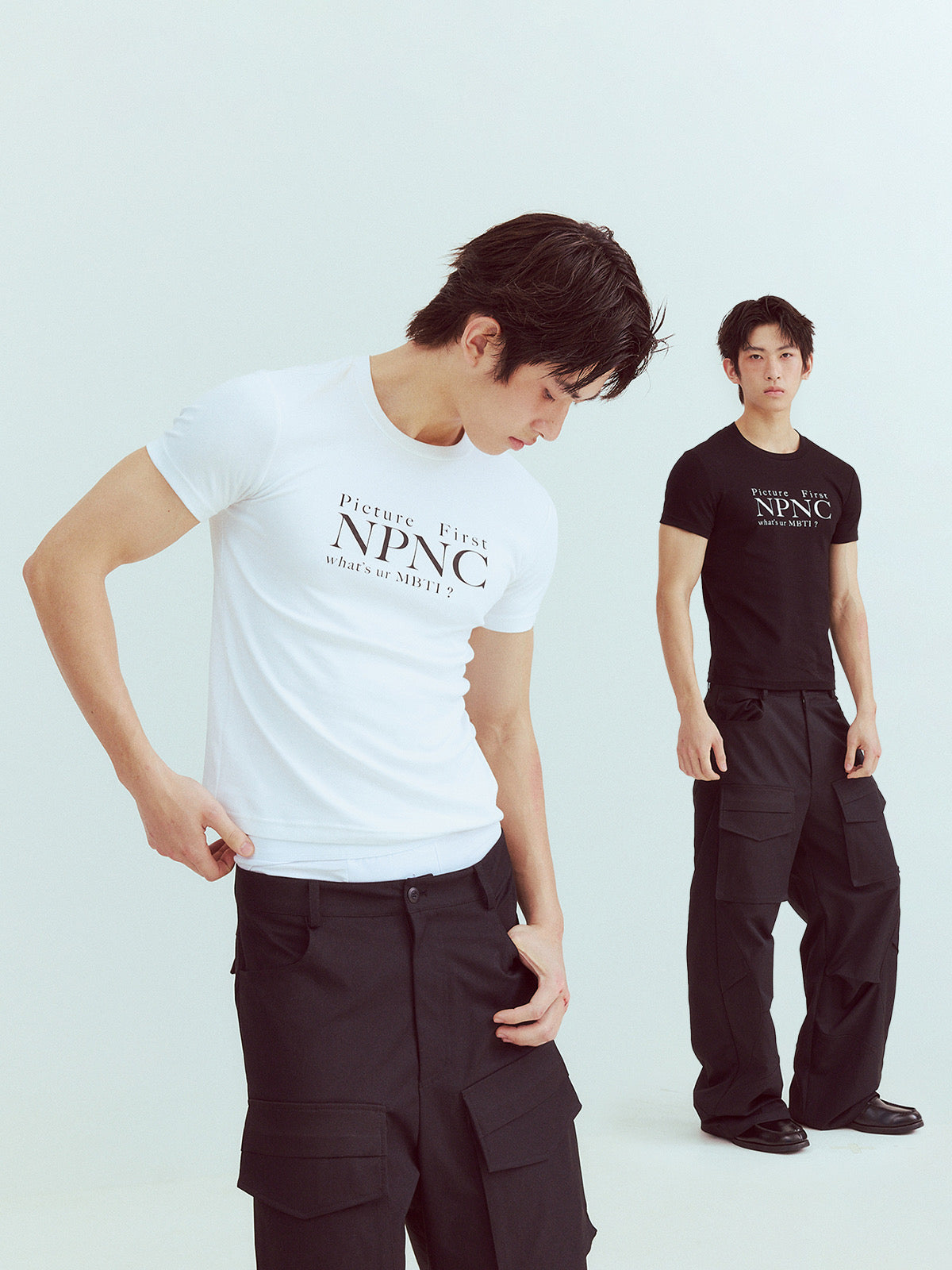 "No license, no return" tight elastic T-shirt