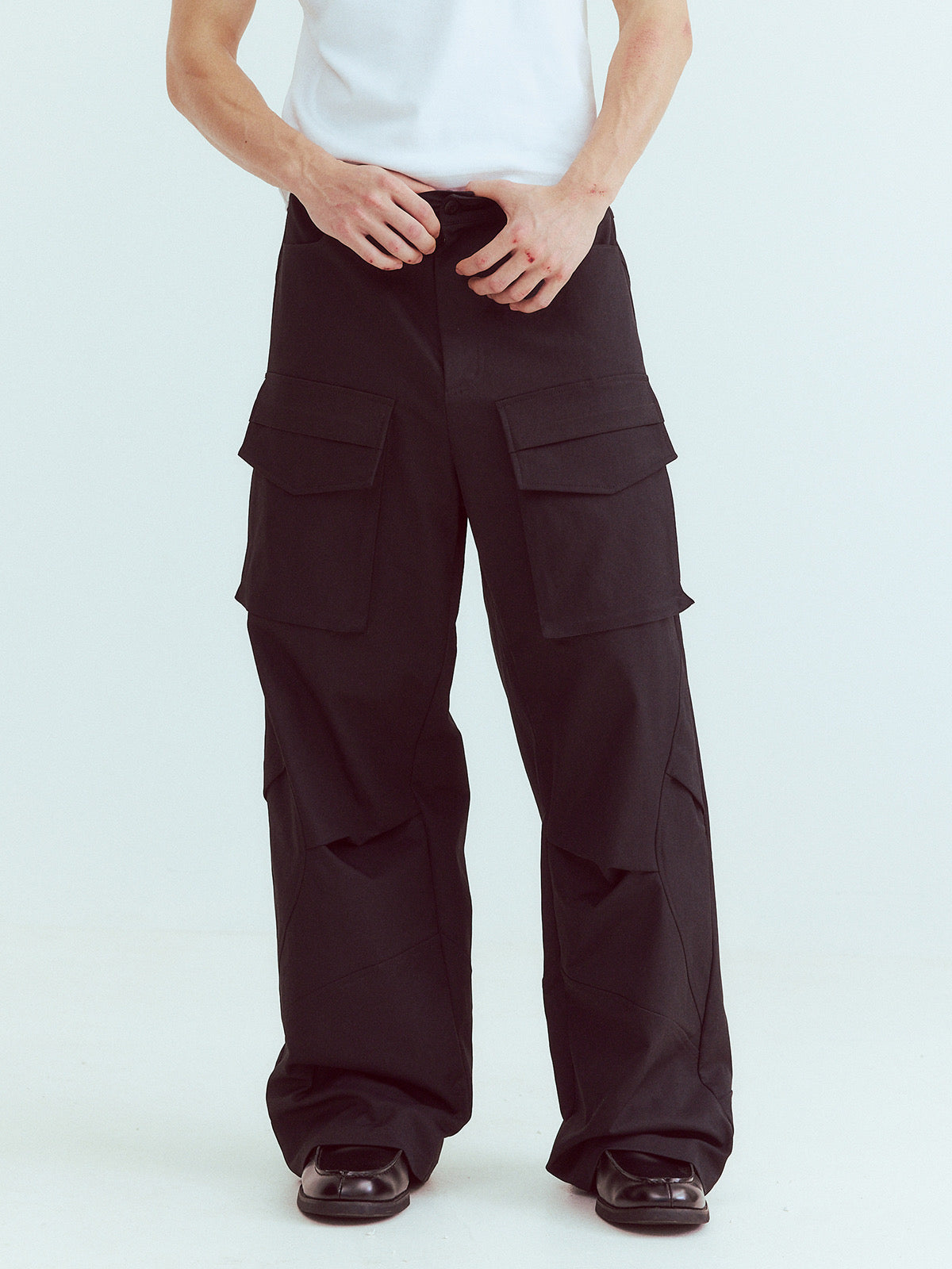 Structural cutting tooling pants