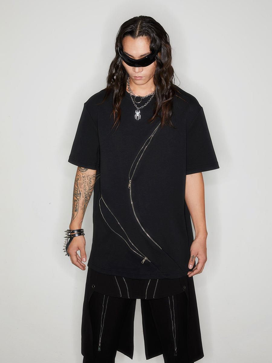 Black curved zipper short sleeved T-shirt