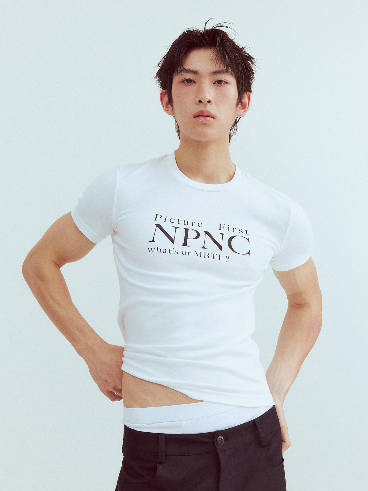 "No license, no return" tight elastic T-shirt