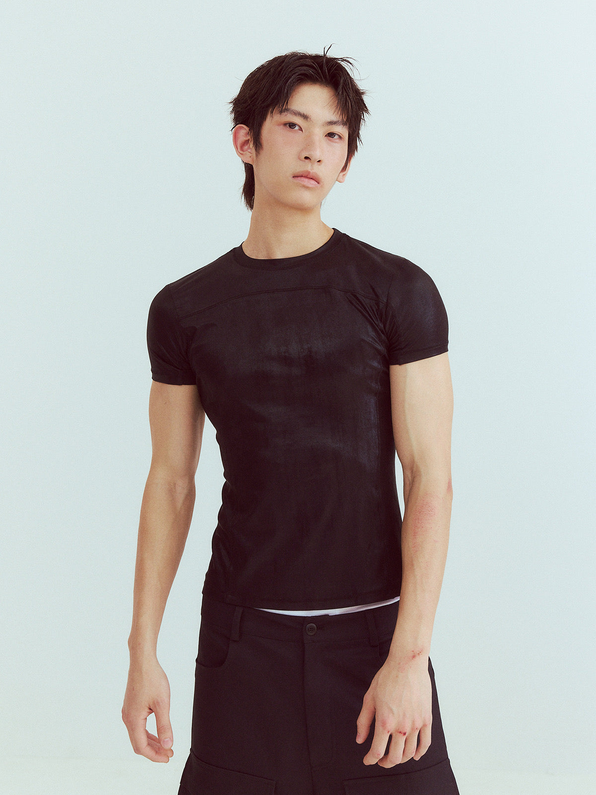 Reflective glossy tight-fitting split T-shirt