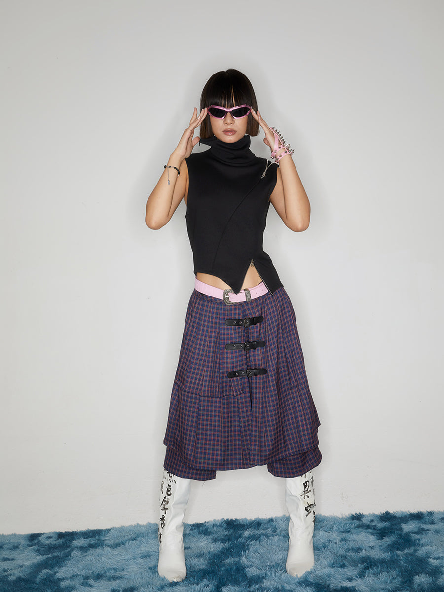 Sleeveless high neck top