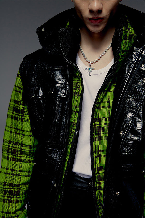 Silhouette wide shoulder vest