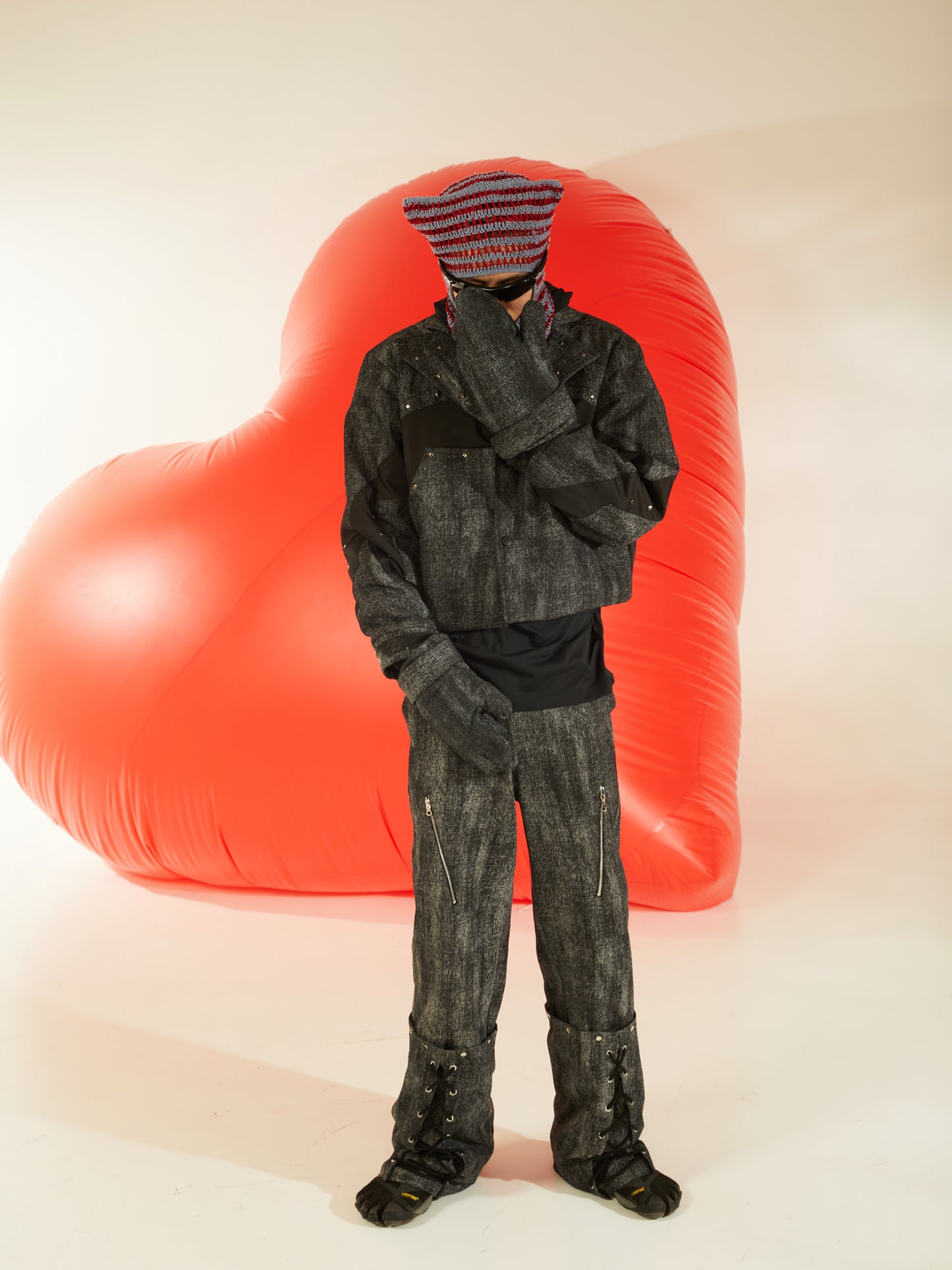 Hand woven hollow wool cap