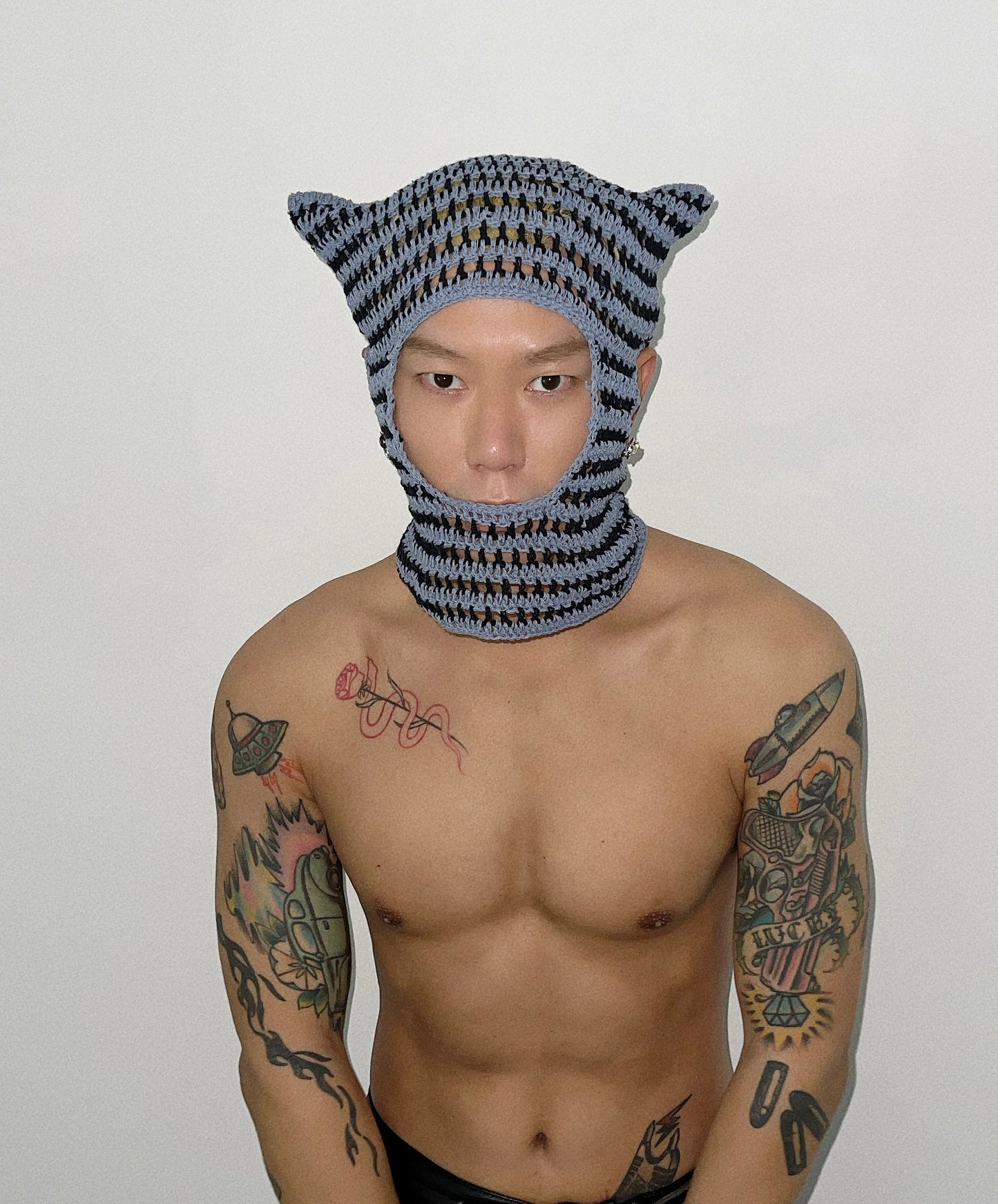 Hand woven hollow wool cap