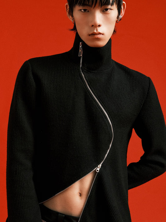 Curve zipper sweater